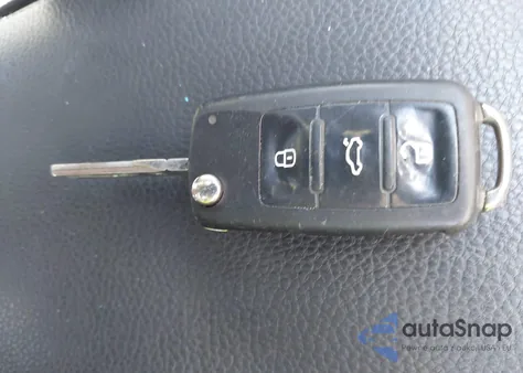 2011 Volkswagen Jetta Sportwagen 2.0L Tdi from USA, damaged, VIN 3VWPL7AJ3BM672687